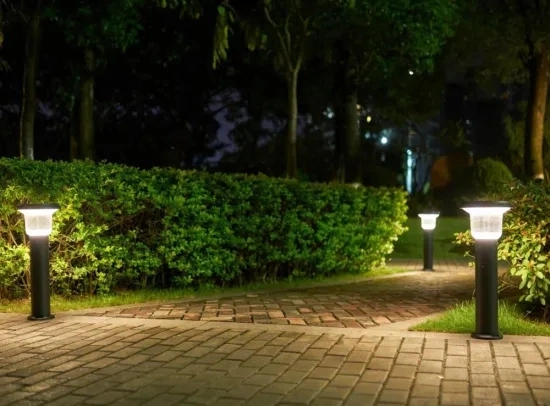 Panel solar Estaca para parque de césped Luces de 40 m Punto de iluminación de paisaje al aire libre impermeable 3W 12V Luz LED de jardín de grado marino con forma de seta con estaca